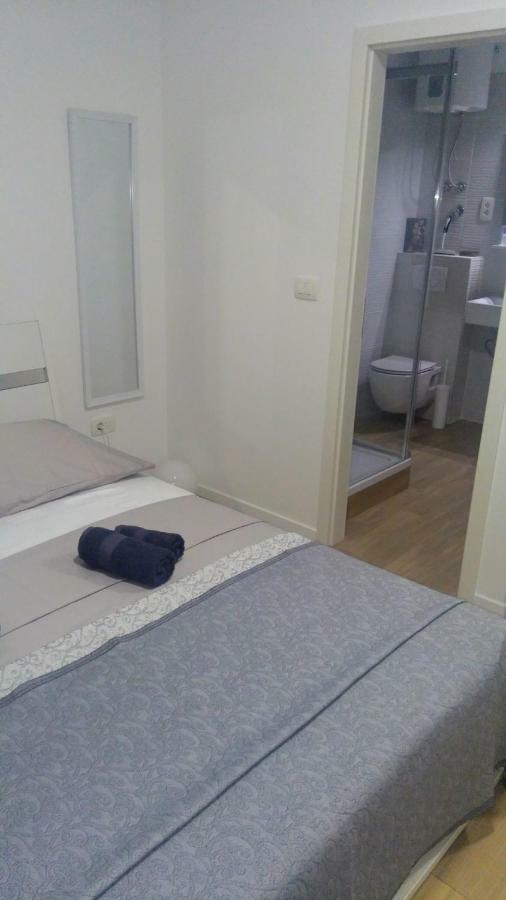 Studio apartman Adris Hotel Sibenik Bagian luar foto